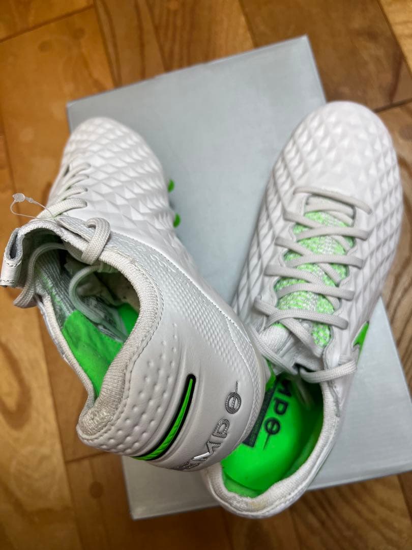 新品　廃盤品　ナイキ　ティエンポ　レジェンド 8エリート FG 25.5cm