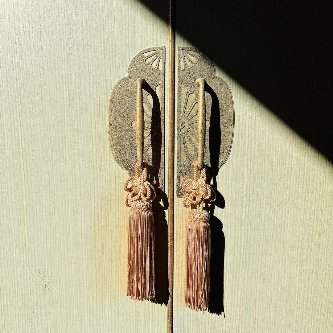 高級桐箪笥 観音開き 山水絵 伝統工芸品 桐ダンス　和ダンス 鍵付き 送料込み