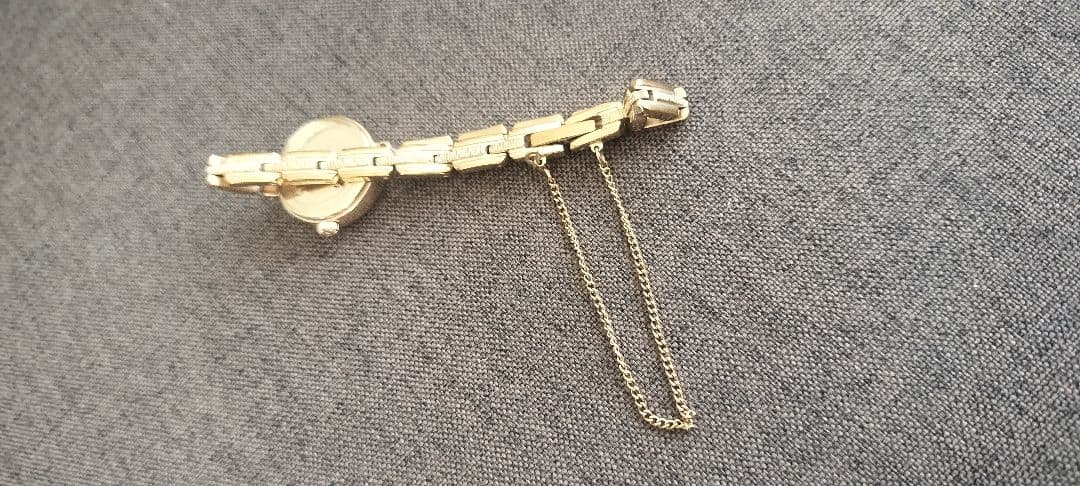 アガットイエローゴールドソーラーパワーウォッチ