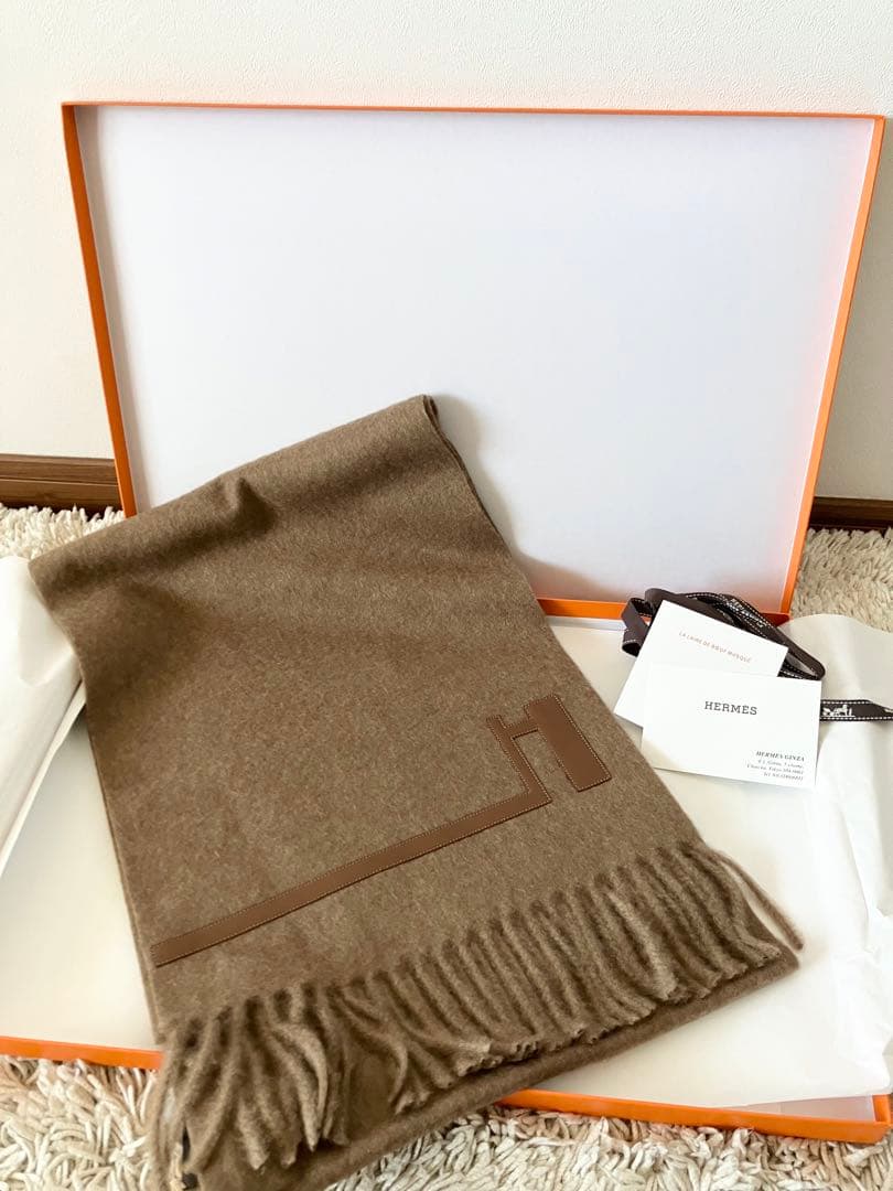 HERMES エルメス マフラー キヴィアック シープスキンパッチ　新品