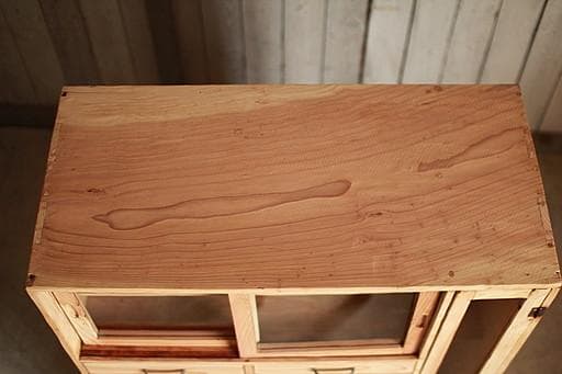 古い木枠のガラス戸棚　小引き出し2杯　食器棚　水屋　キャビネット　古家具　古民家