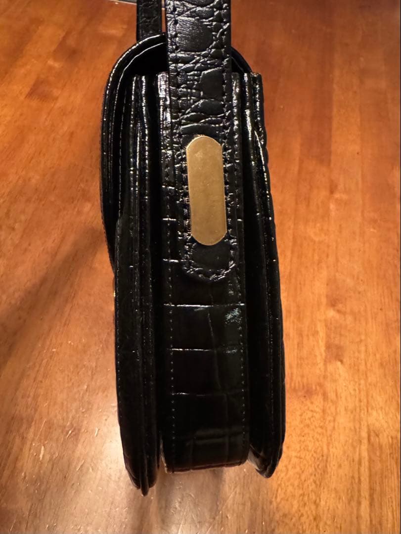 Celineオールドセリーヌ エナメル 型押し ショルダバッグ 黒