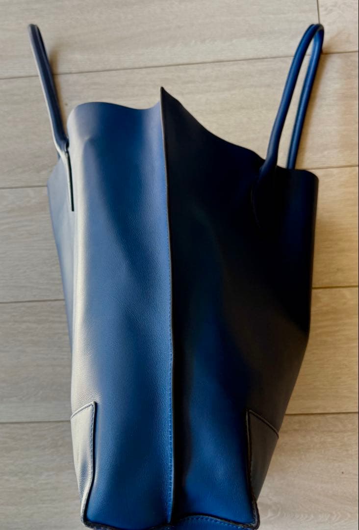 マルベリー ブルー レザートートバッグ