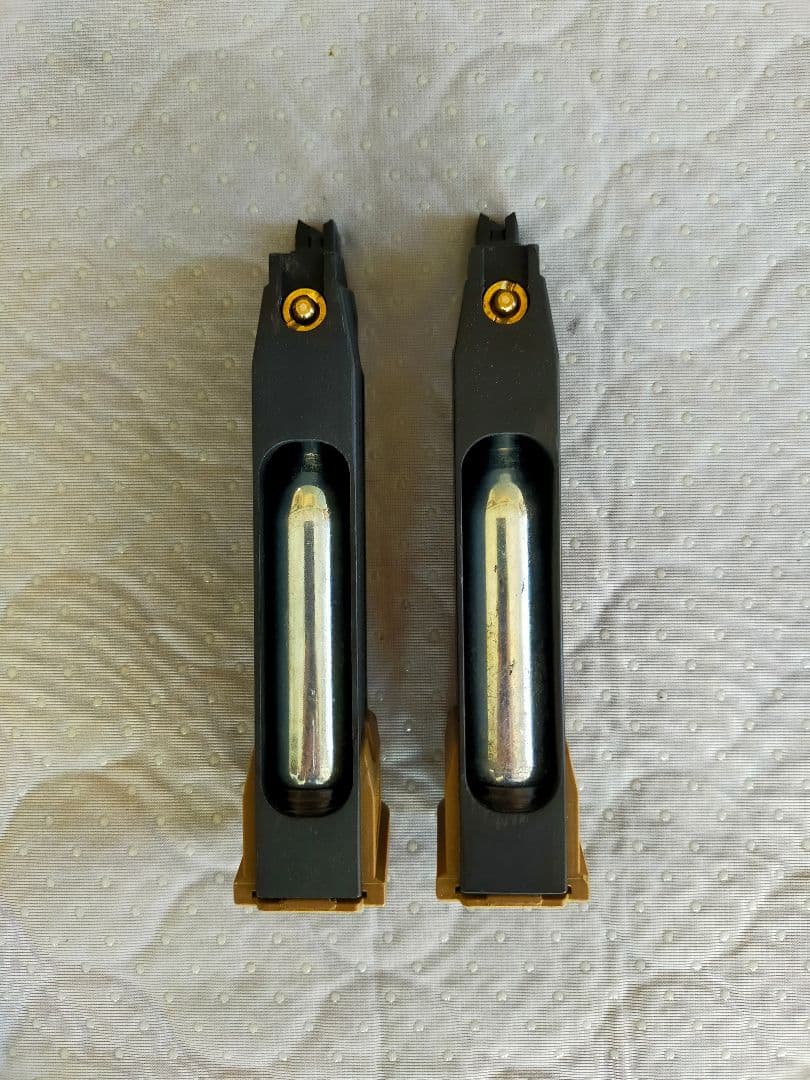SIG M17 M18 co2マガジン ライラックス TAN 2本セット