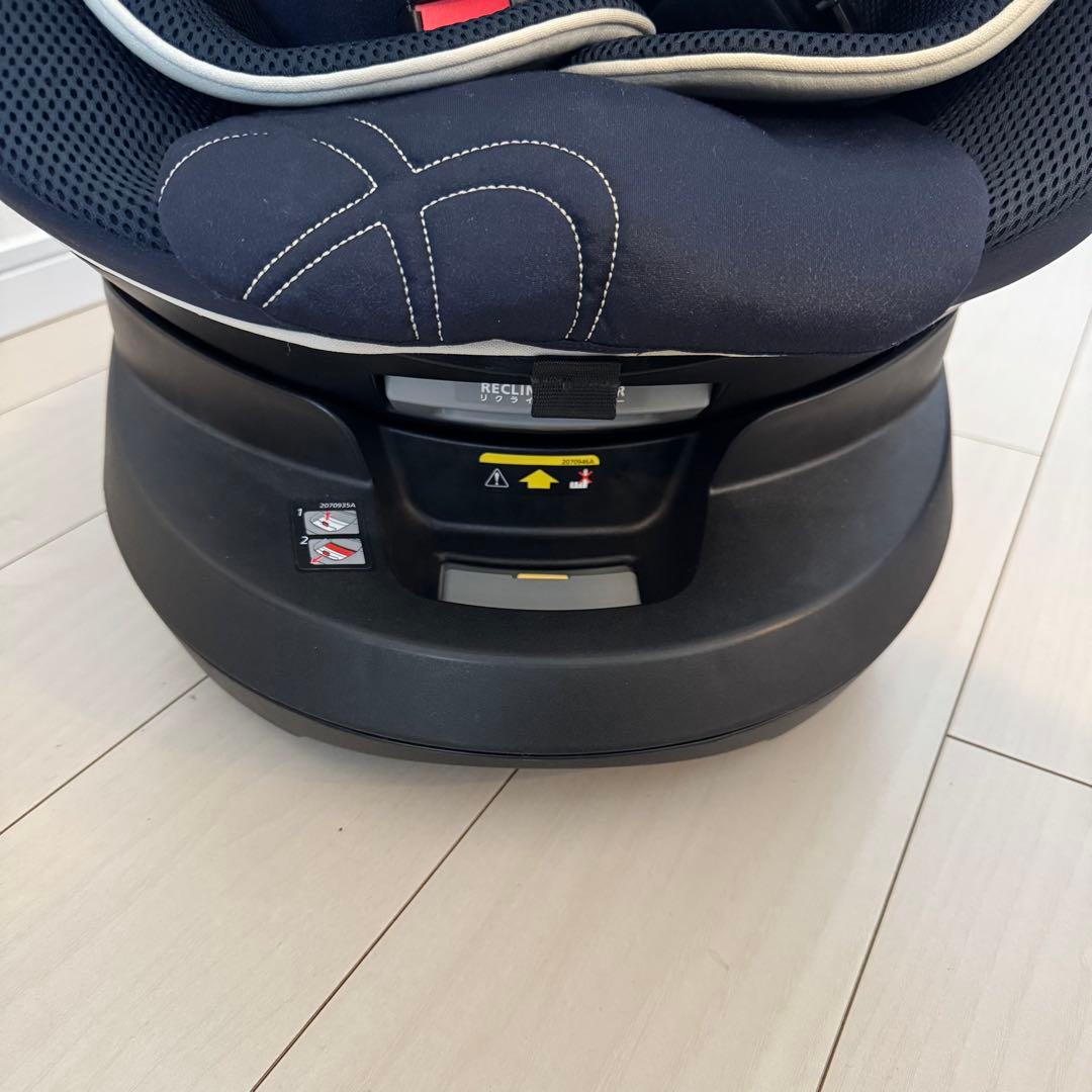 【美品】エールベベ クルット5i グランス /ネイビー/ISOFIX/回転式