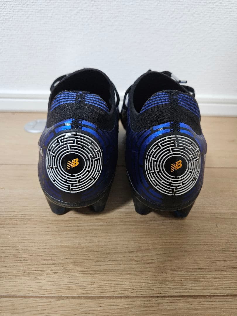 ニューバランス テケラV4 25cm ウィズ2E