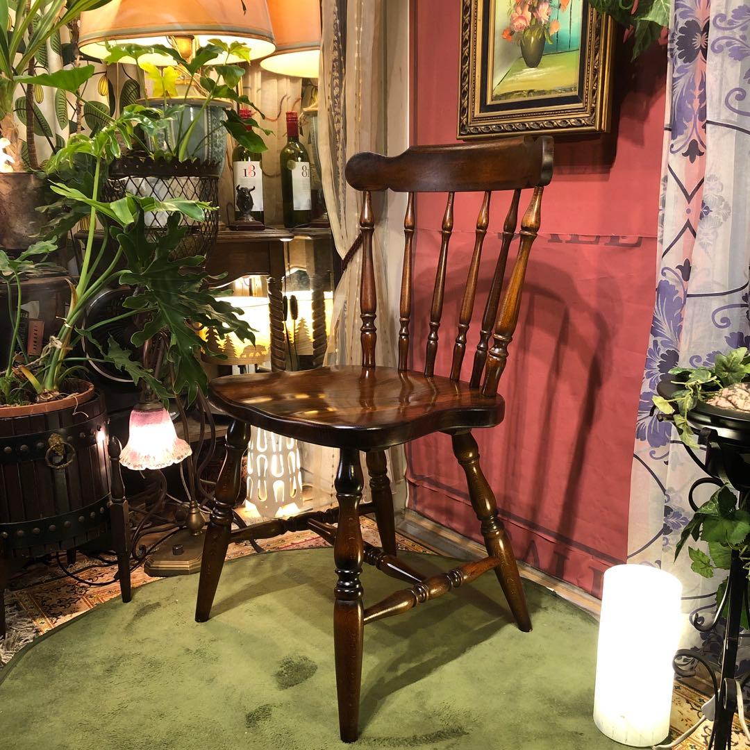 ぶた　L ４　キツツキマーク ヴィンテージ スピンドルチェア　飛騨産業