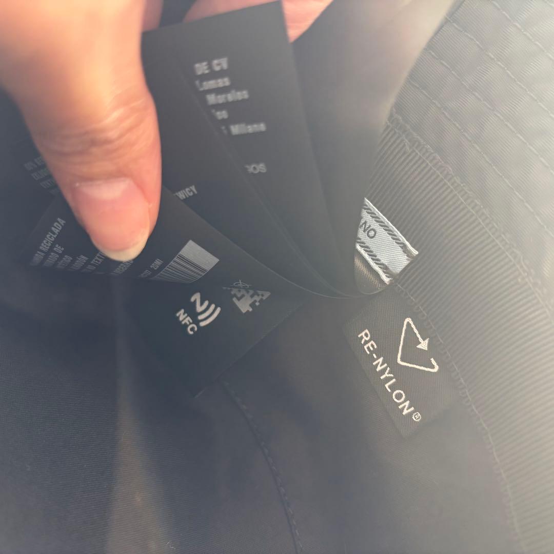 PRADA プラダ　ナイロン　バケットハット