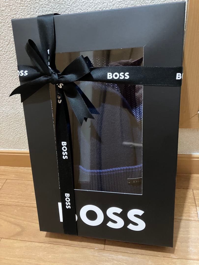 ヒューゴボスマフラー＆ニットキャップ