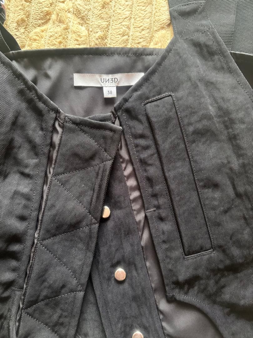 UNND ブラック ベスト 38