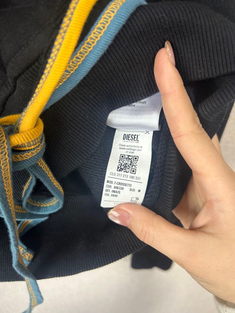 専用　　DIESEL カットアウト ブラック スウェット