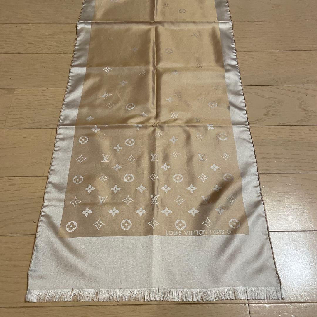 LOUIS VUITTON エシャルプ カプリ シルクストール ベージュゴールド