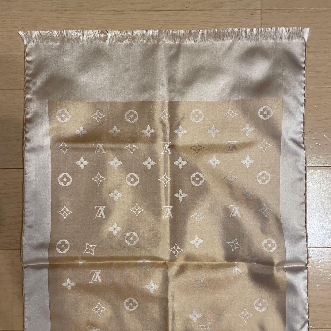 LOUIS VUITTON エシャルプ カプリ シルクストール ベージュゴールド