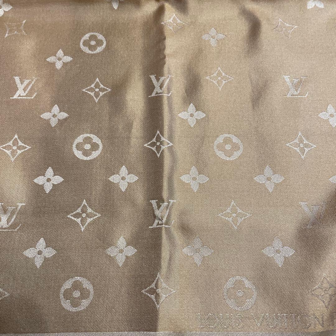 LOUIS VUITTON エシャルプ カプリ シルクストール ベージュゴールド