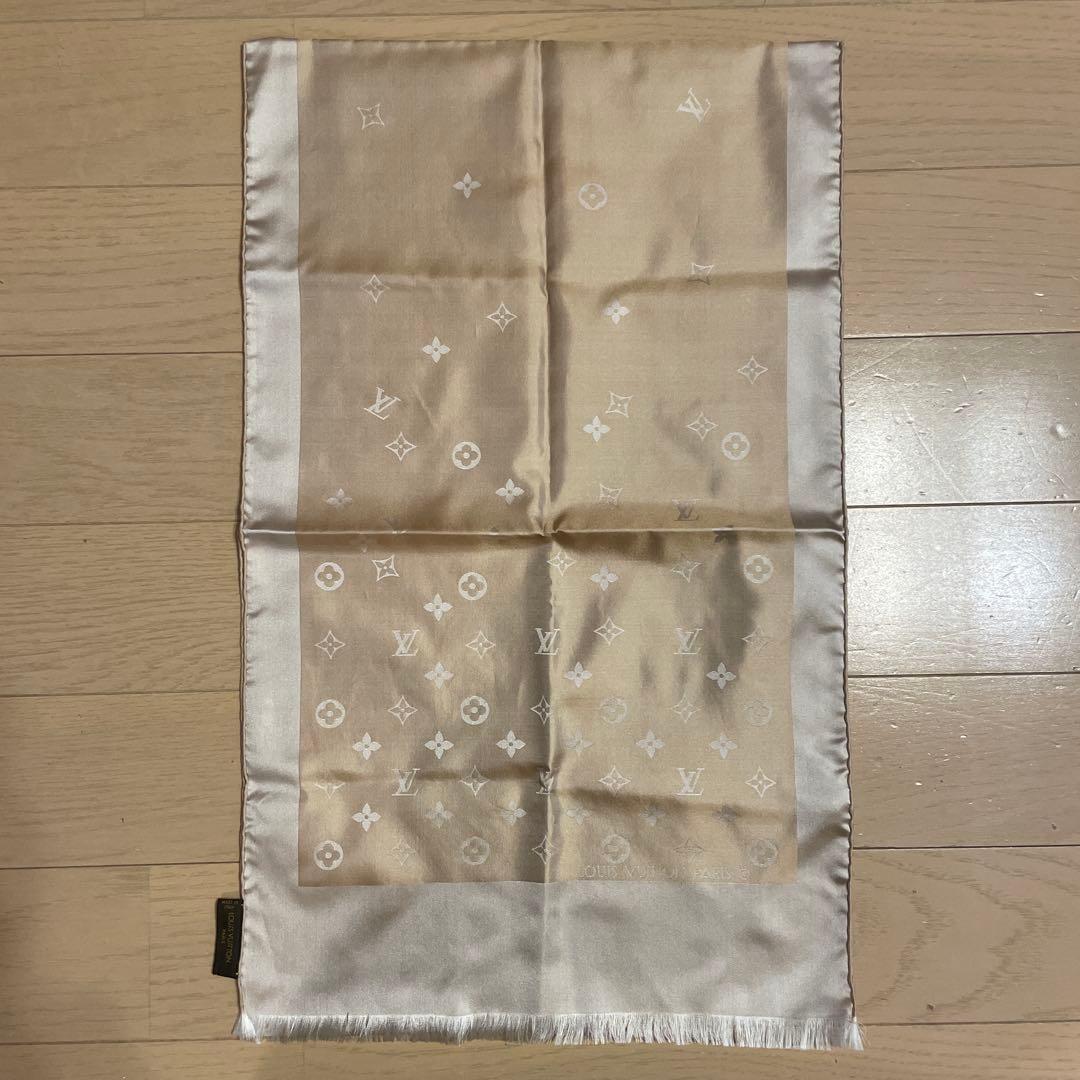 LOUIS VUITTON エシャルプ カプリ シルクストール ベージュゴールド