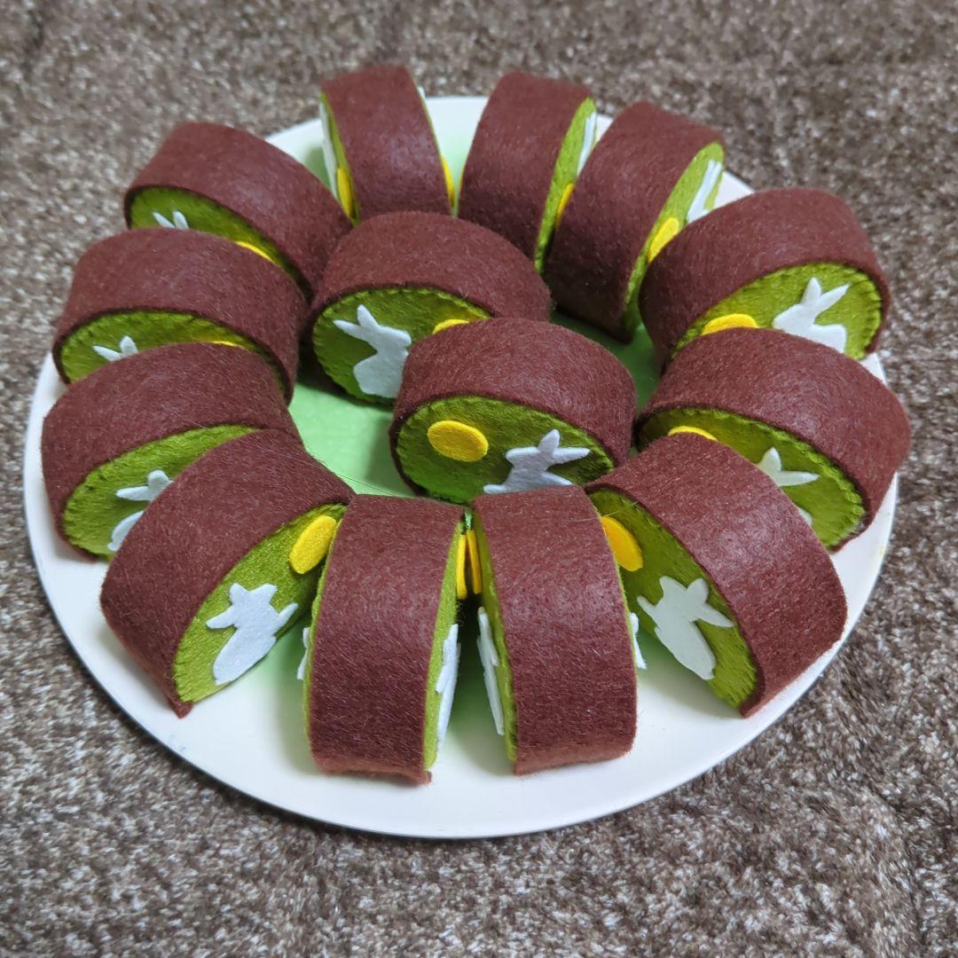 ヤトッチ　　お月見うさぎのミニロールカステラ