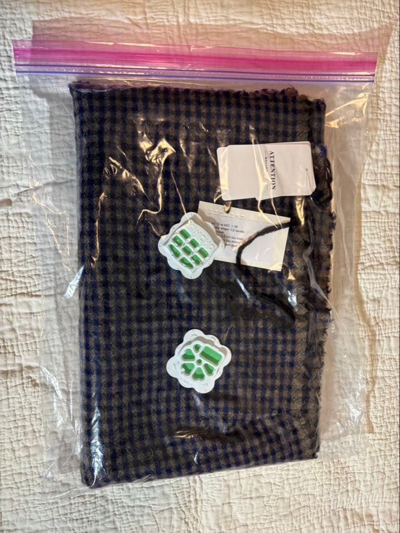 新品未使用 ダニエラグレジス カシミア ストール 140×70㎝