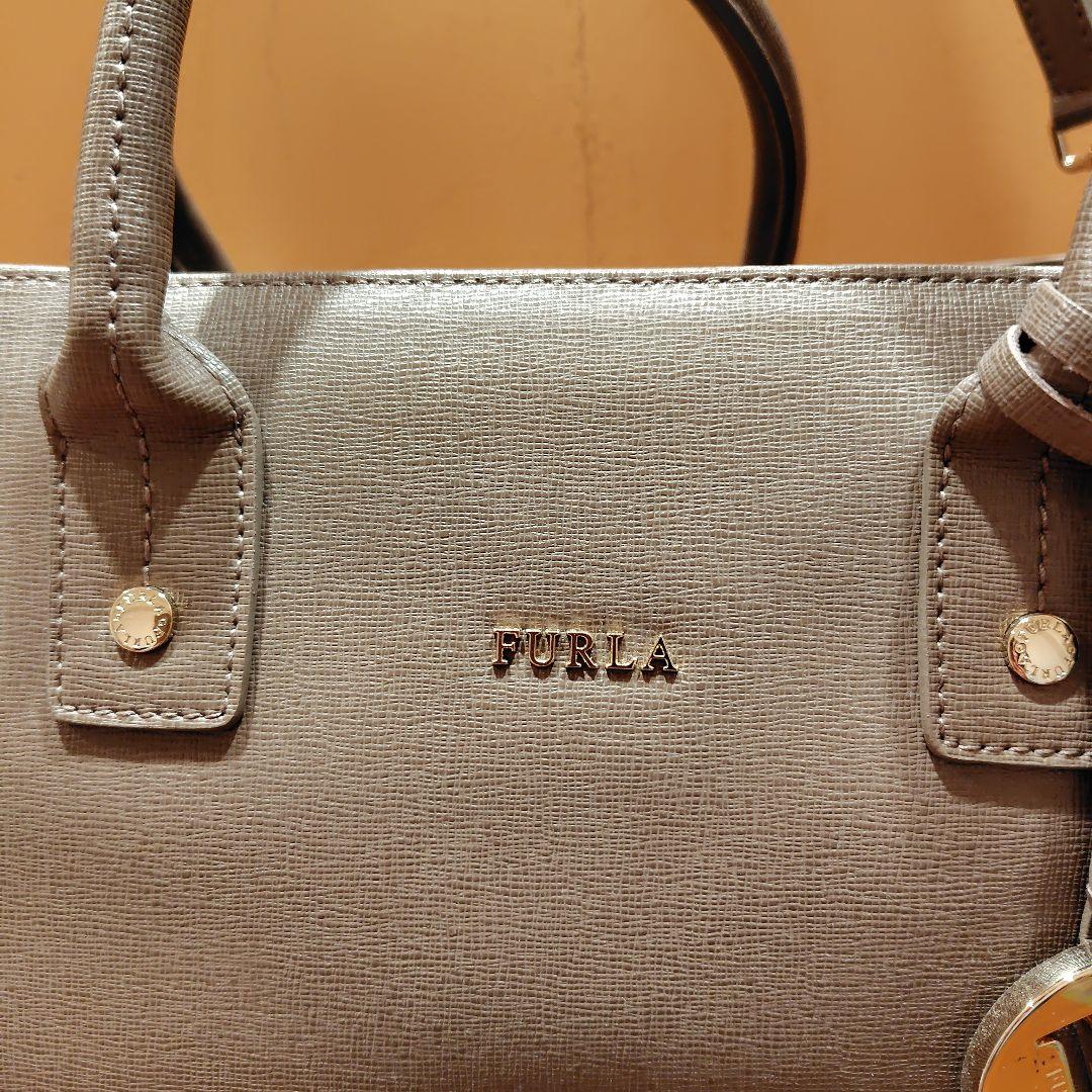 FURLA グレージュハンドバッグ 保存袋付き