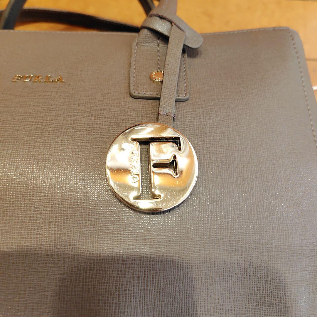 FURLA グレージュハンドバッグ 保存袋付き