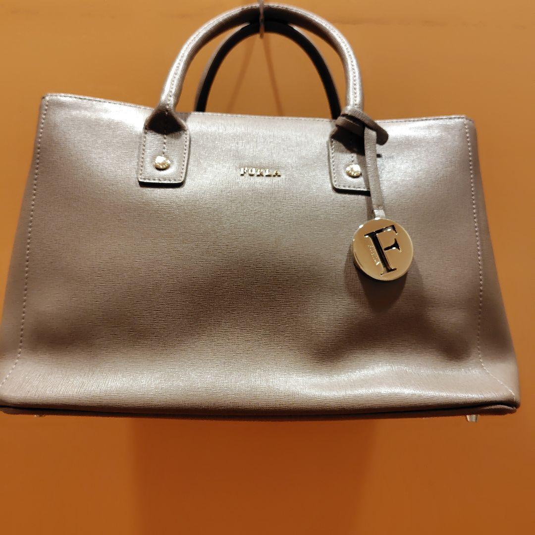 FURLA グレージュハンドバッグ 保存袋付き