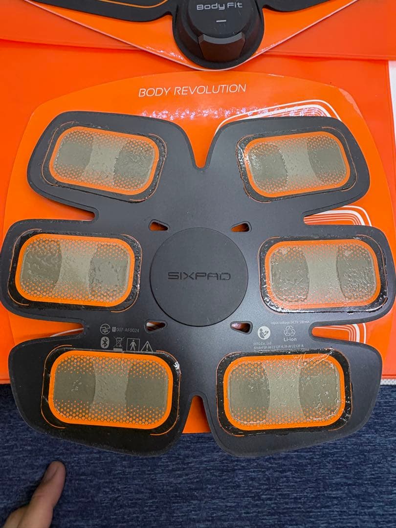 【新年感謝セール】SIXPAD アブズフィット2 & ボディフィット2×2セット