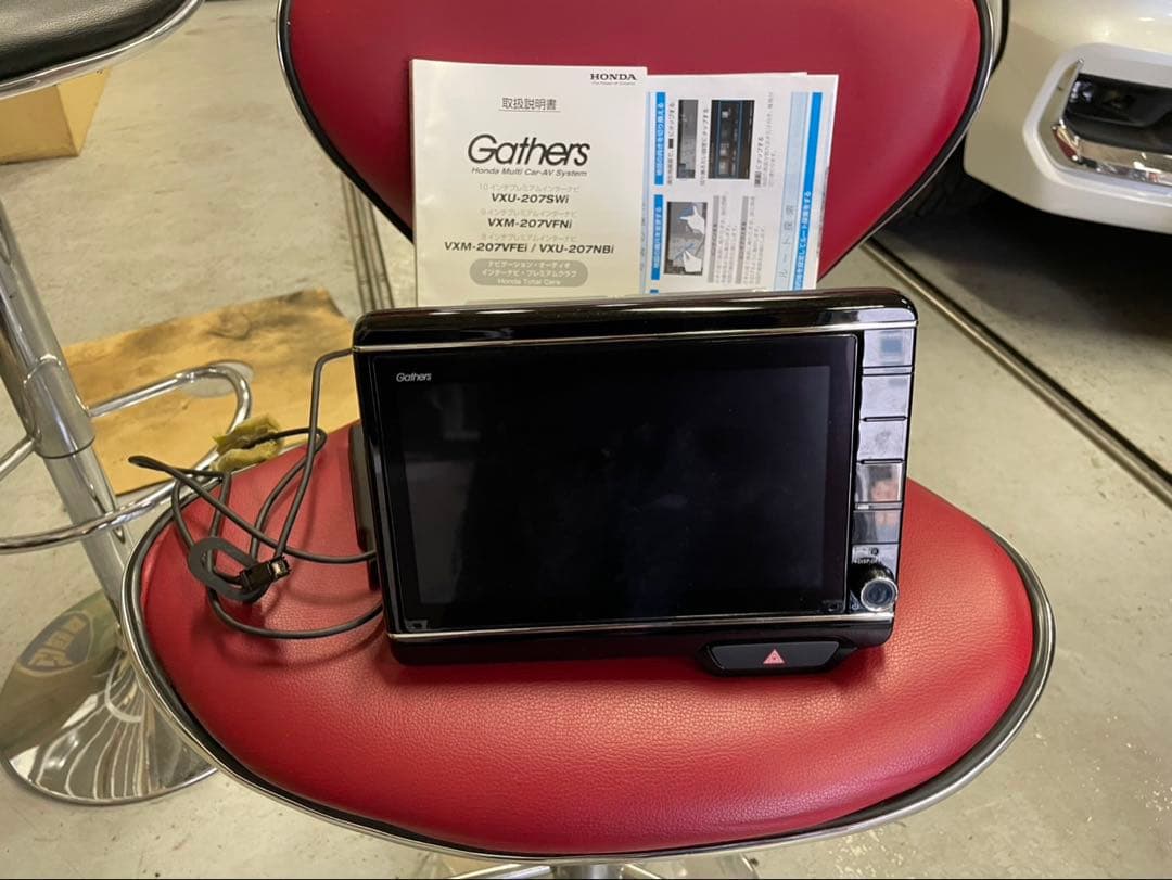 NBOXオプション　8インチナビ　パネル付き