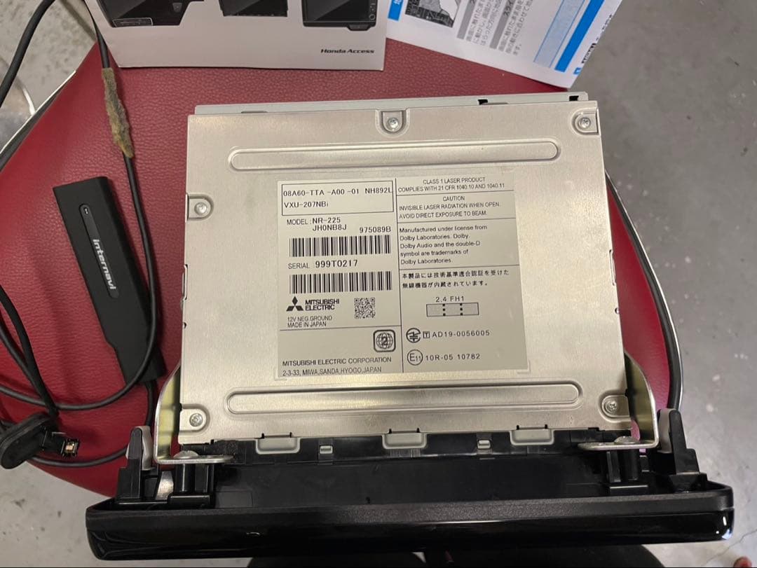 NBOXオプション　8インチナビ　パネル付き