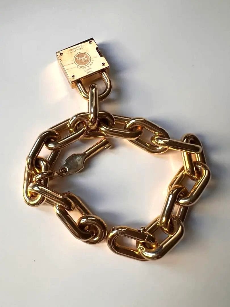 【未使用品】Burberry Lock & Key Watch 電池切れ