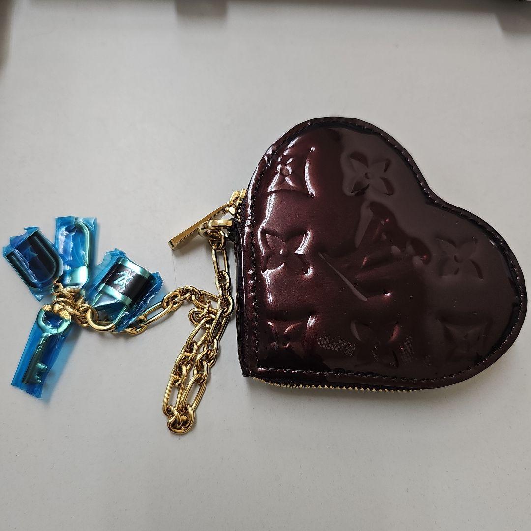 ルイヴィトン ケース ポルトモネクール ハート モノグラム　ヴェルニ