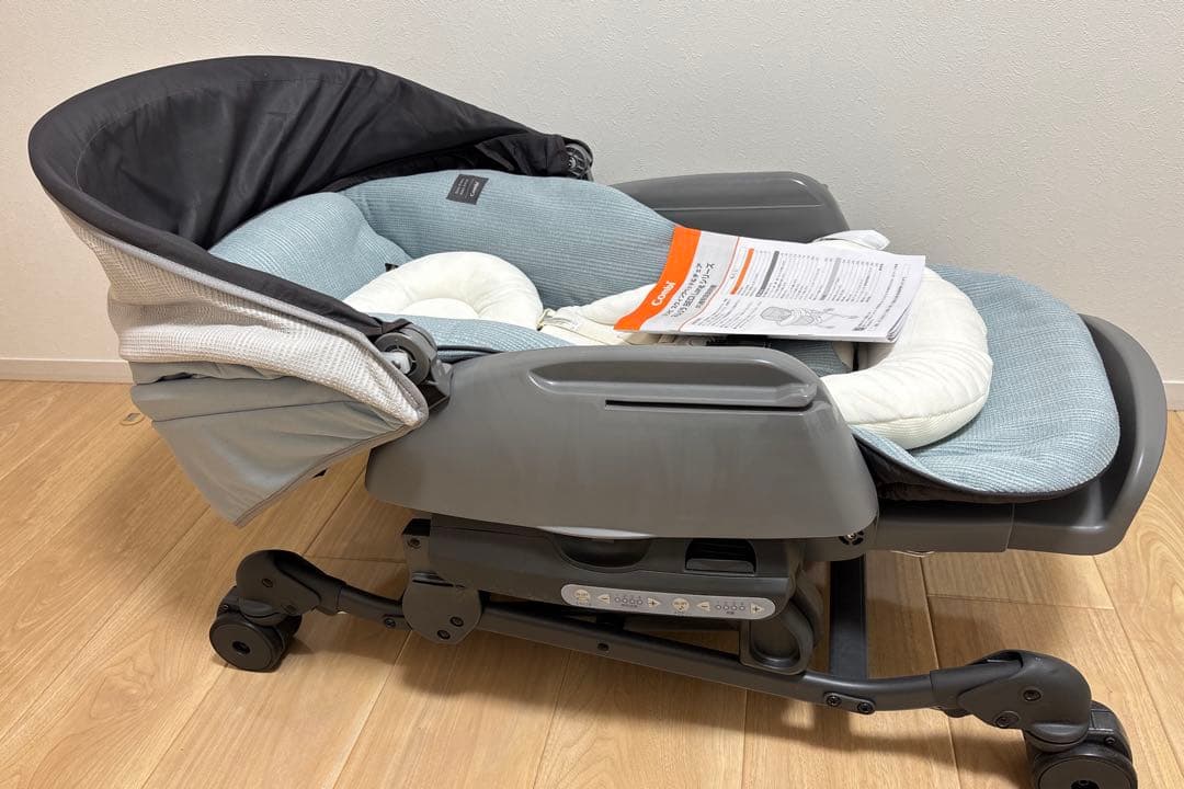 Combi コンビ ホワイトレーベル ネムリラ オートスウィング