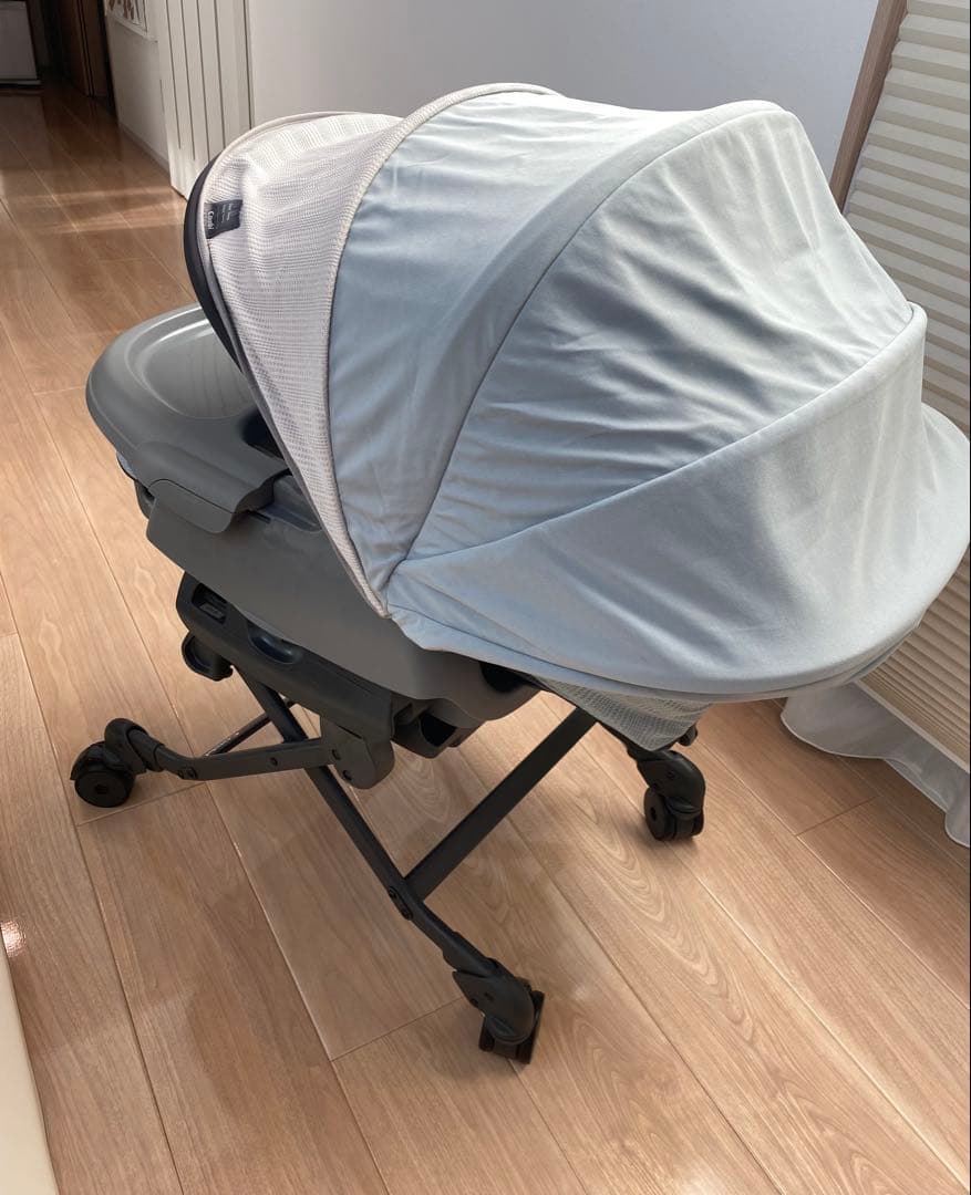 Combi コンビ ホワイトレーベル ネムリラ オートスウィング