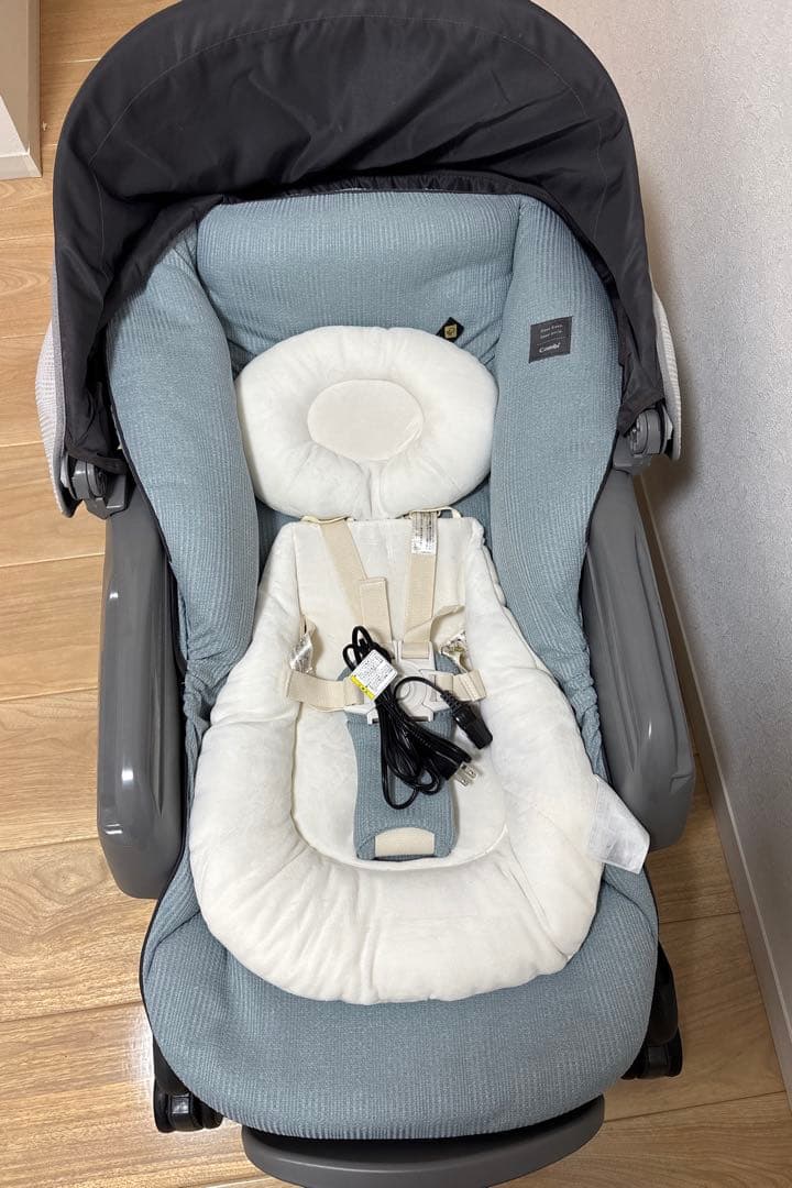 Combi コンビ ホワイトレーベル ネムリラ オートスウィング