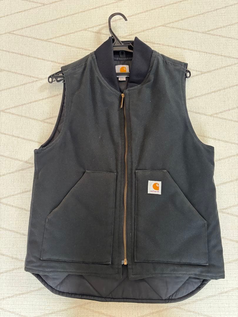 Carhartt 黒 ダウンベスト Sサイズ