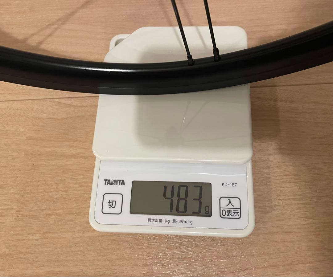 EIOSIX 20インチ(406) 軽量ホイール ブラック シールドべリング