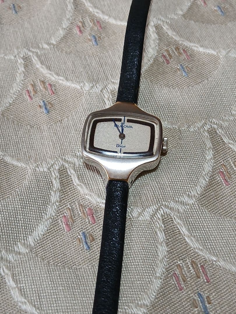 Dior×BULOVA 手巻き腕時計レディース