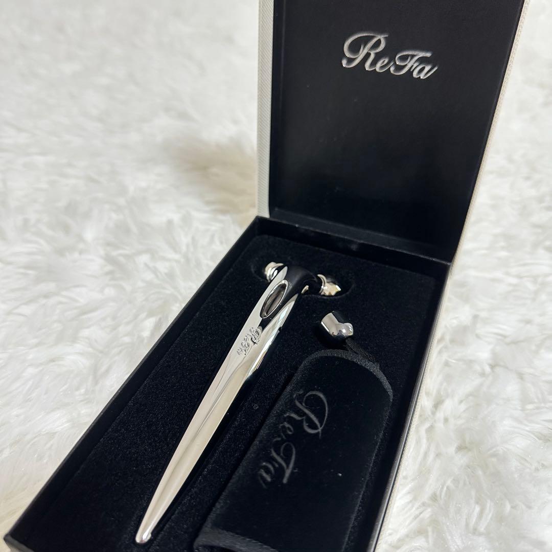 新品✨リファエスカラット 美顔器 コンパクトローラー マイクロカレント 収納袋