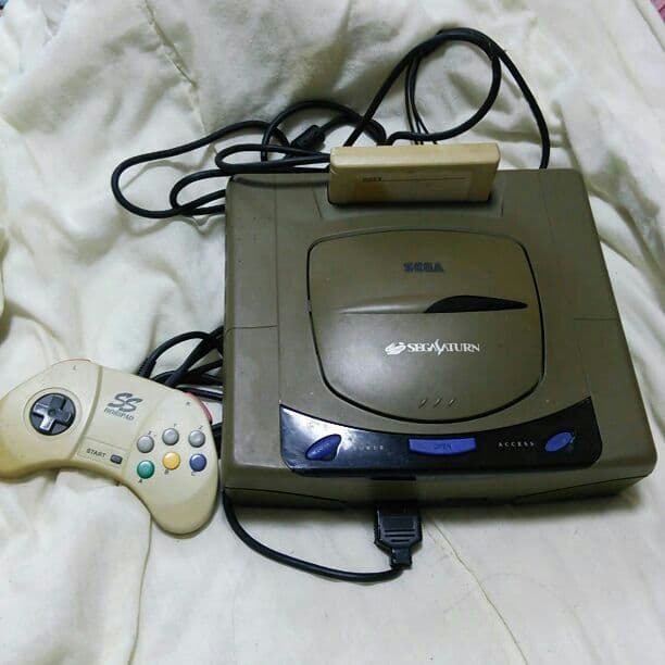 セガサターンのゲーム本体