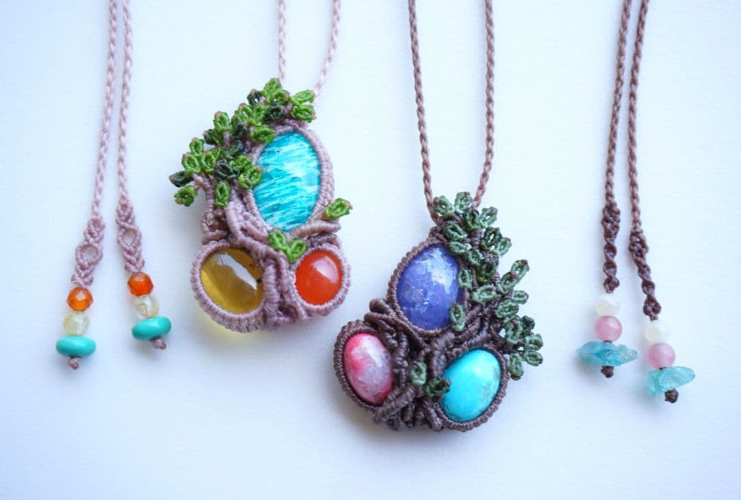 アマゾナイト　アンバー　カーネリアン　マクラメ　ネックレス