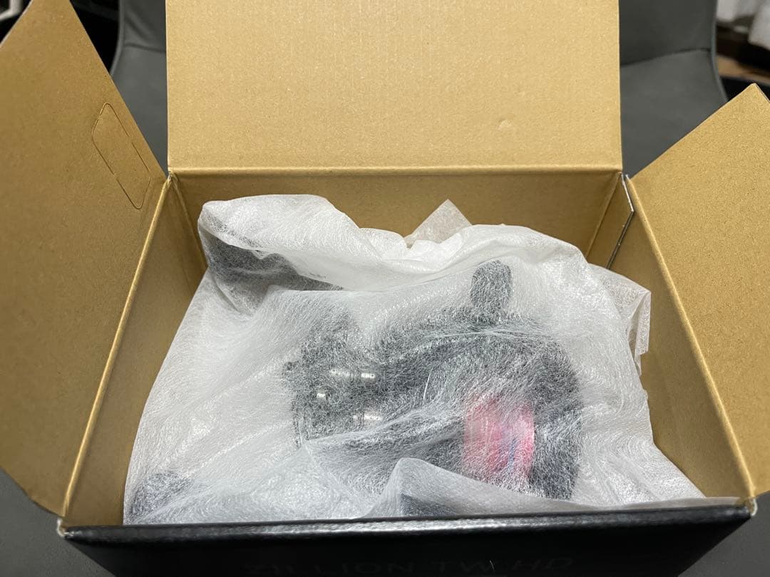 ダイワ 22ジリオン TW HD 1000XHL (左)