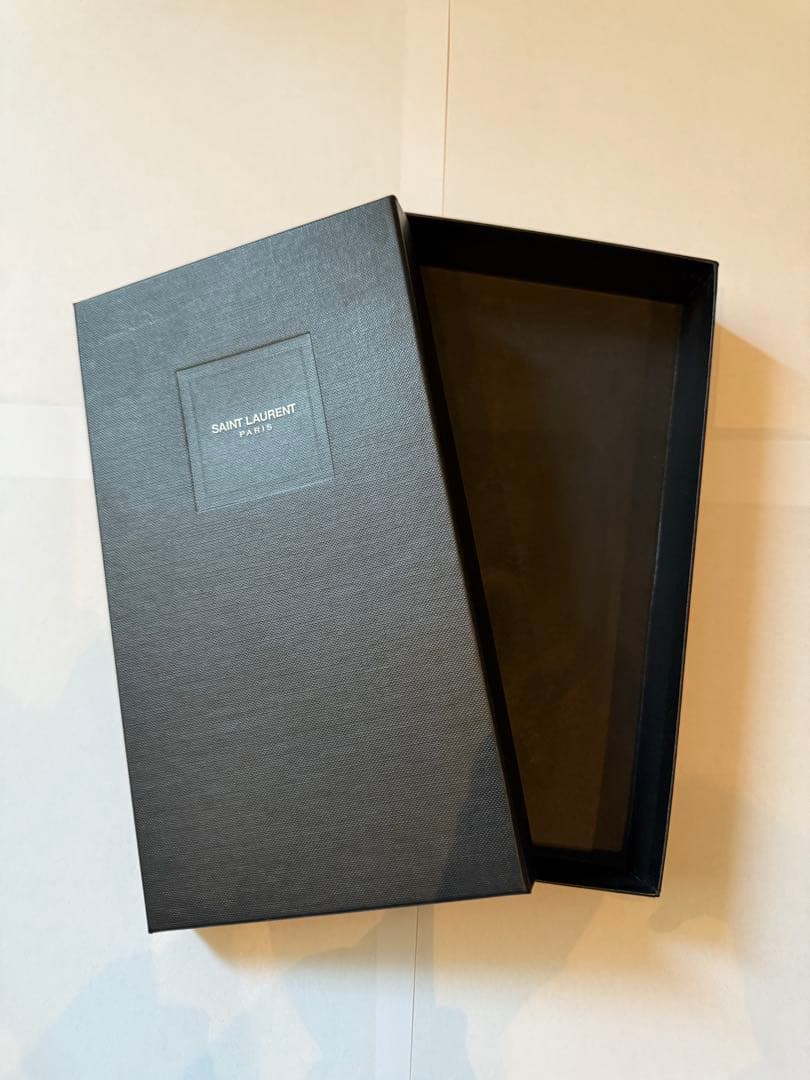 SAINT LAURENT サンローラン　ラウンドファスナー長財布　箱あり