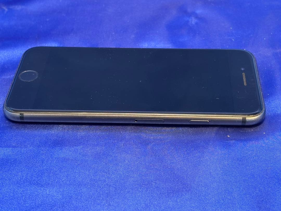 ● iPhone 8 64GB MQ782J/A docomo判定結果：○