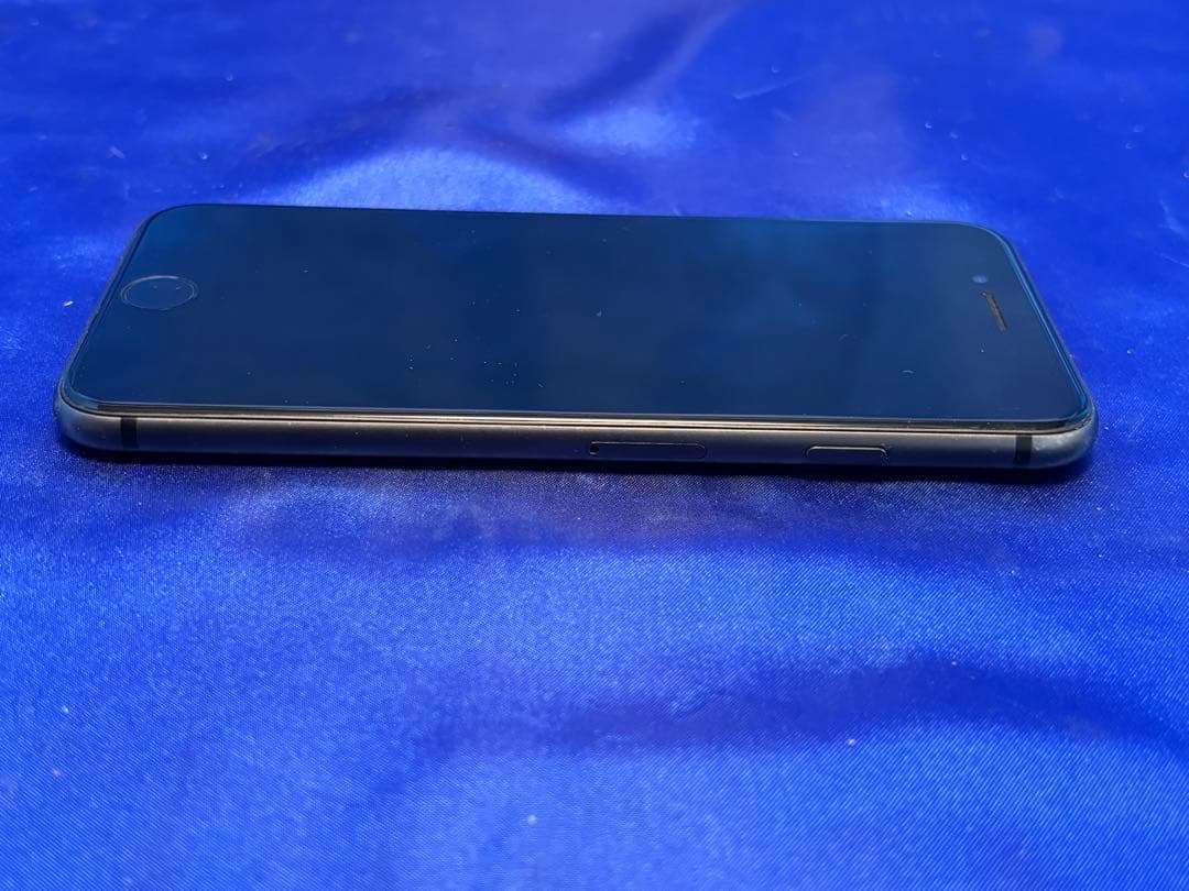 ● iPhone 8 64GB MQ782J/A docomo判定結果：○