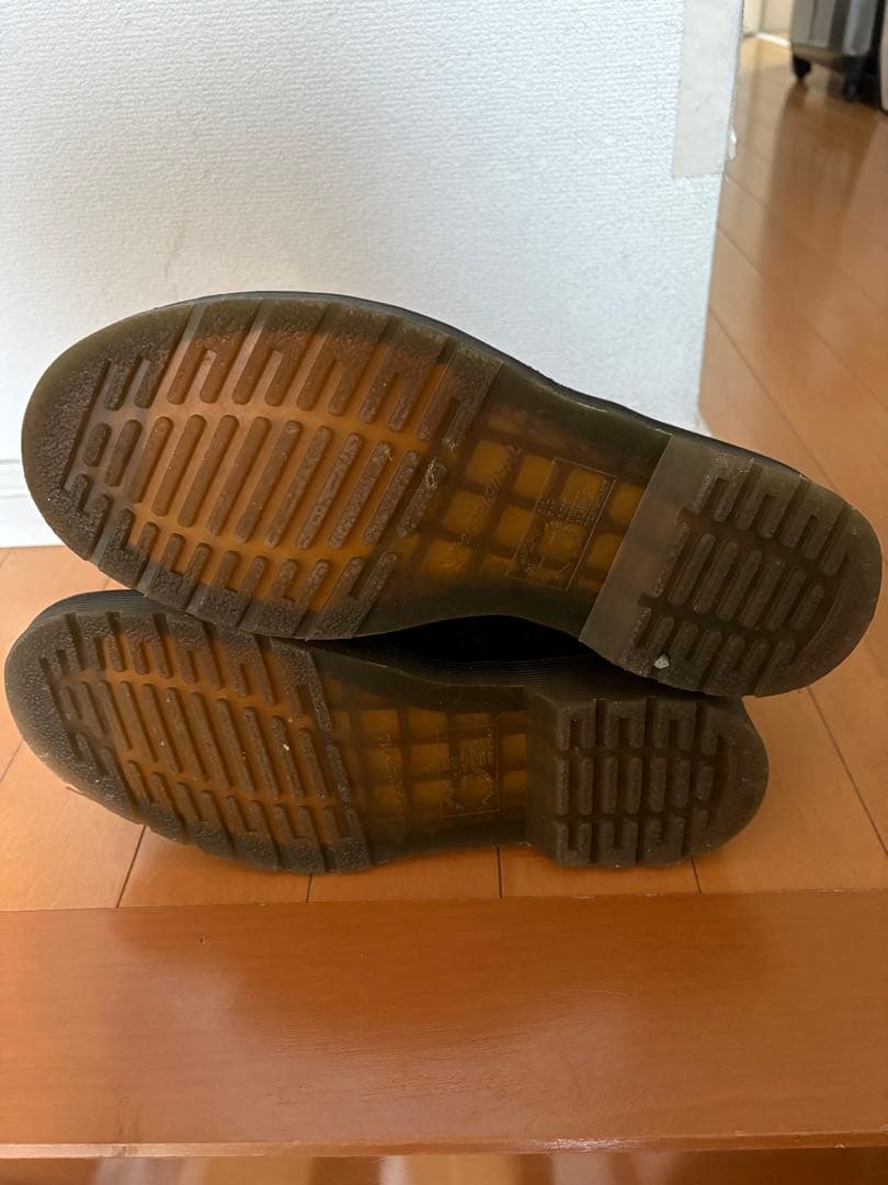 ドクターマーチン ブラックブーツ 6ホール