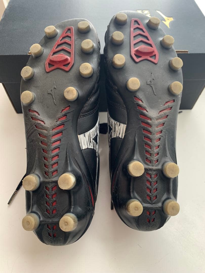 大人気⭐︎モレリアネオ4 23.0センチ