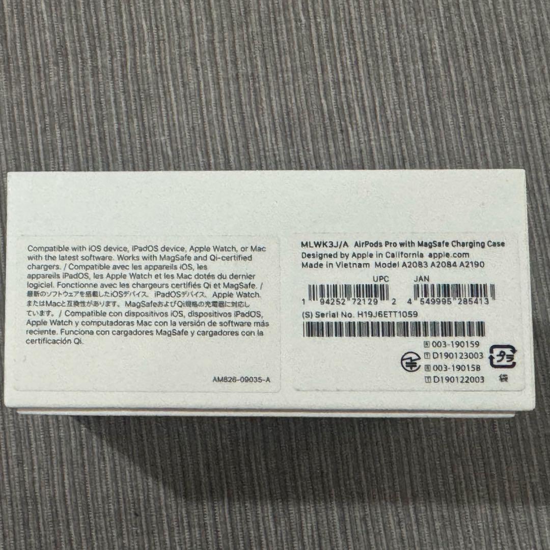 AirPods Pro 2021 MLWK3J/A （第１世代）