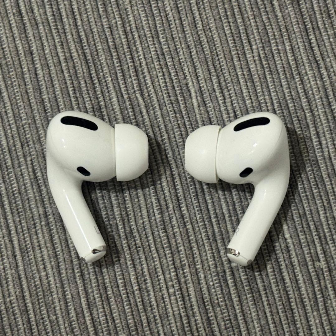 AirPods Pro 2021 MLWK3J/A （第１世代）