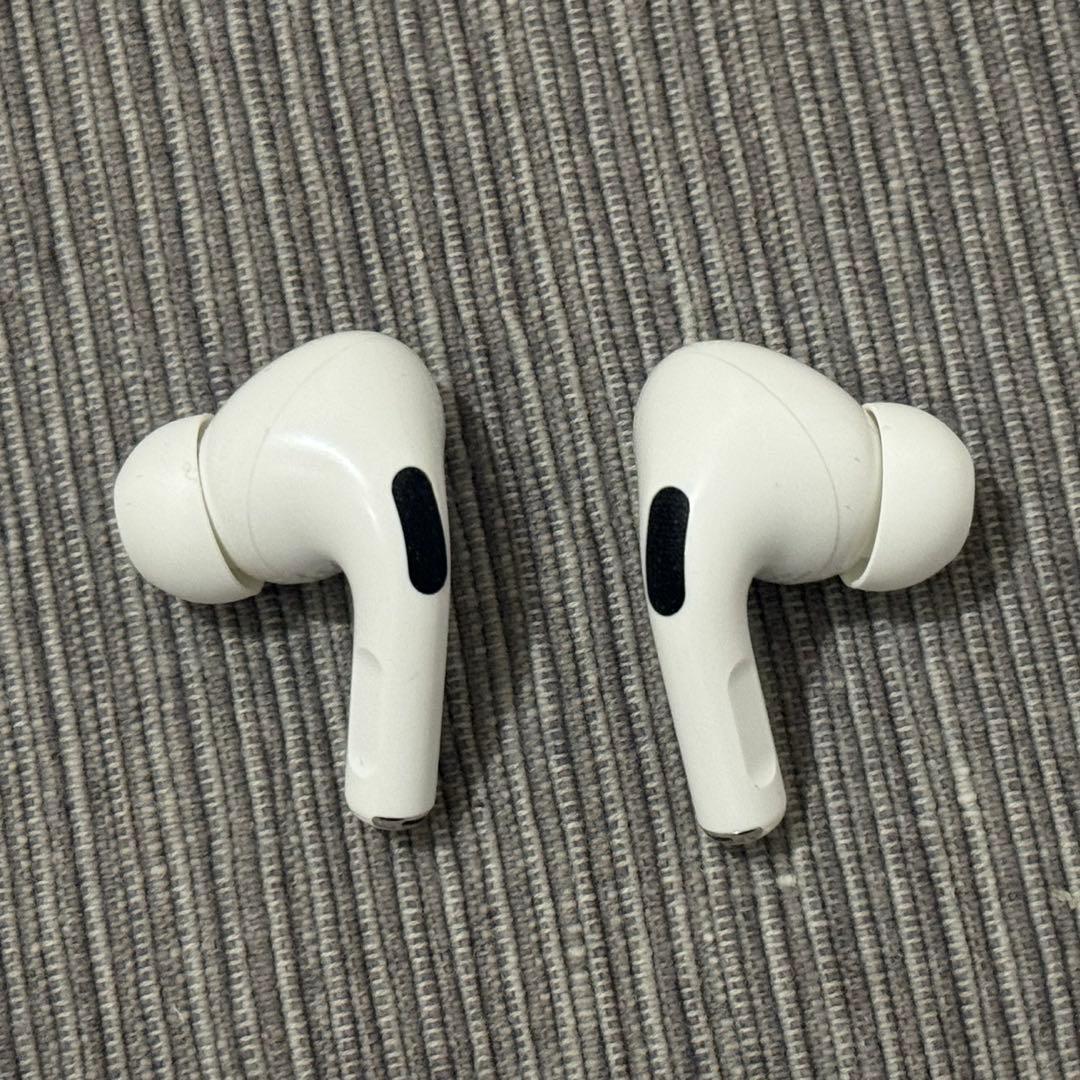 AirPods Pro 2021 MLWK3J/A （第１世代）