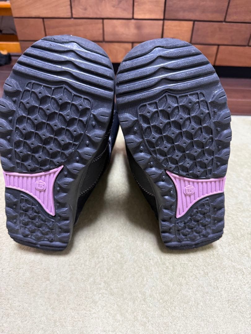 ん*ね様 特別値引き中美品BURTON バートン PEACH BOA レディース