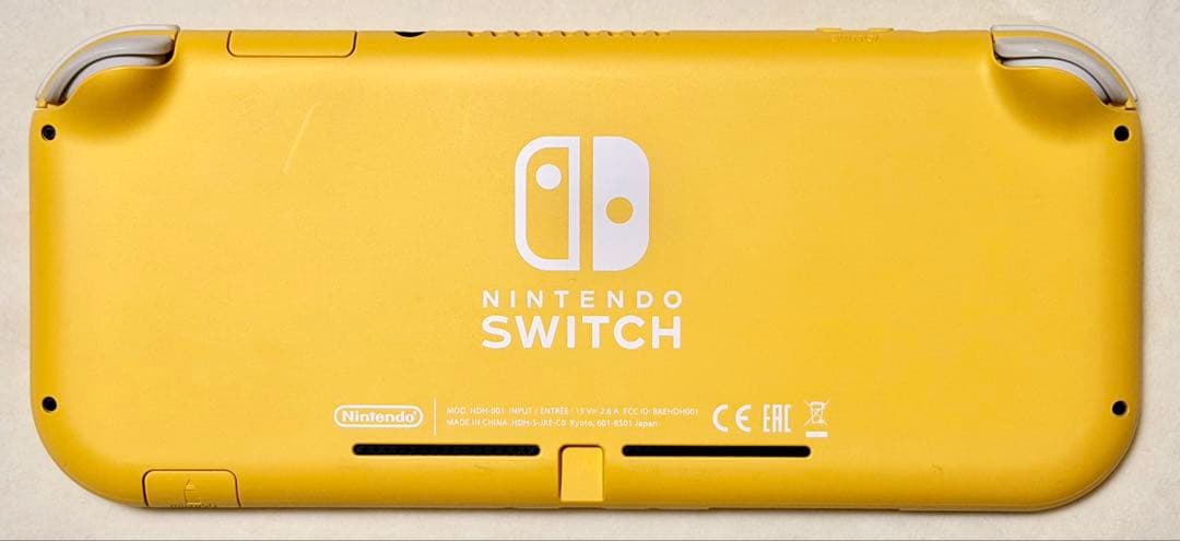 Nintendo Switch Lite Yellow 任天堂 スウィッチ