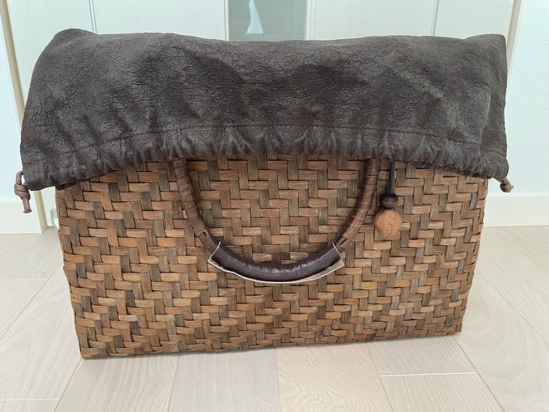 かごやくるみかごバッグ